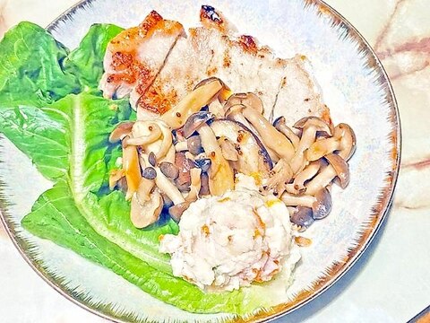 アレンジ!きのこたっぷり!バター醤油風トンテキ♪